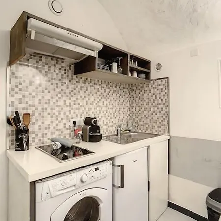 Le Panisse - - 9 Min Palais - * Cannes